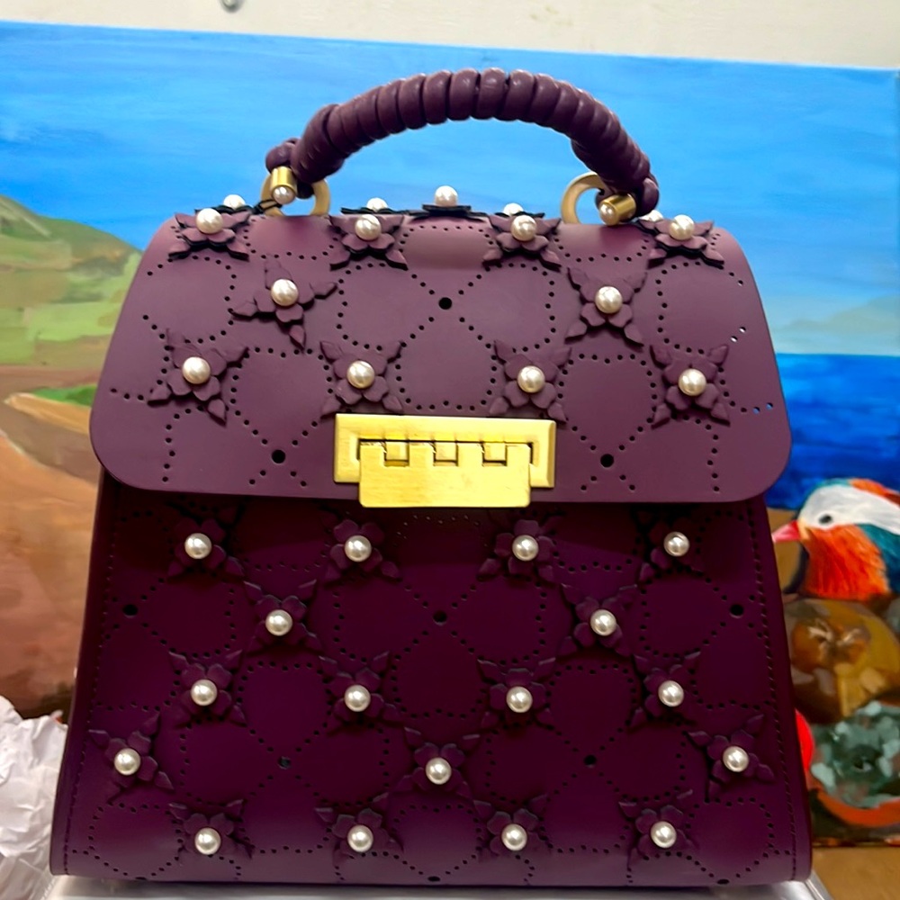 Beautiful purse, brand ZAC ZACPOSEN new as you can see in the pictures